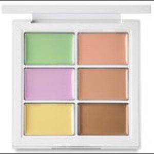 Banila Co CC It Radiant color palette